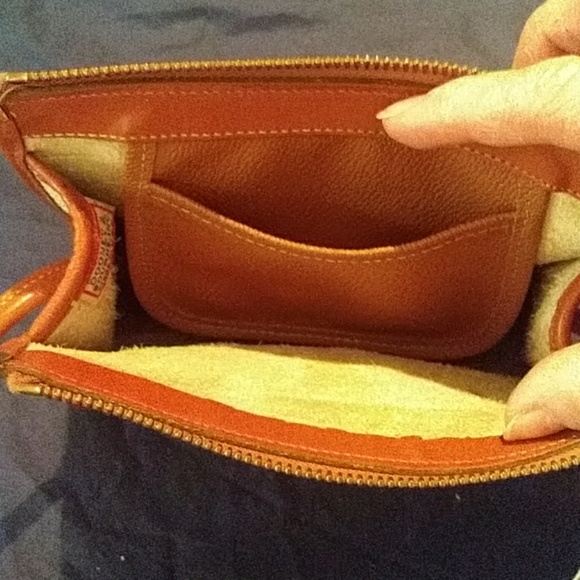 Dooney and Burke crossover - Picture 4 of 4